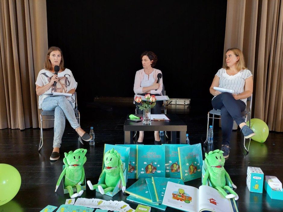 Petra Kavsek Vrhovec Ksenija Medved In Dragica Steh