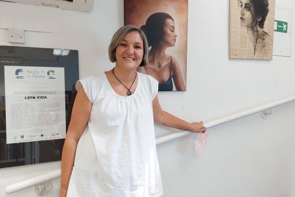 Mateja Marinko: od ekonomistke do slikarke