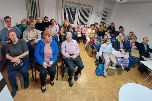 Zaključna prireditev projekta Beremo domače v Knjižnici Ivančna Gorica