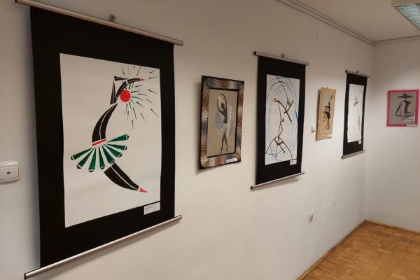 V ivanški knjižnici razstava KORAKI KULTURE – PLESNA SIMFONIJA KULTURNIH IZRAZOV
